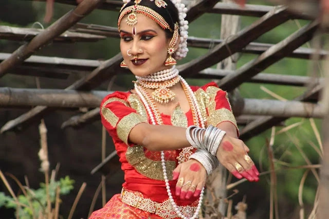 Buy Kkalakriti Bengali Saree State Theme Fancy Dress Costume For Girls|  Durga Puja Special Dress Online at desertcartSouth Africa